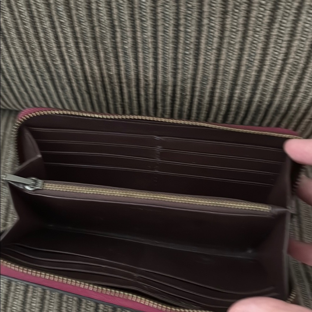 Coach Metallic Pink and Black Zip Wallet - Picture 2 of 4